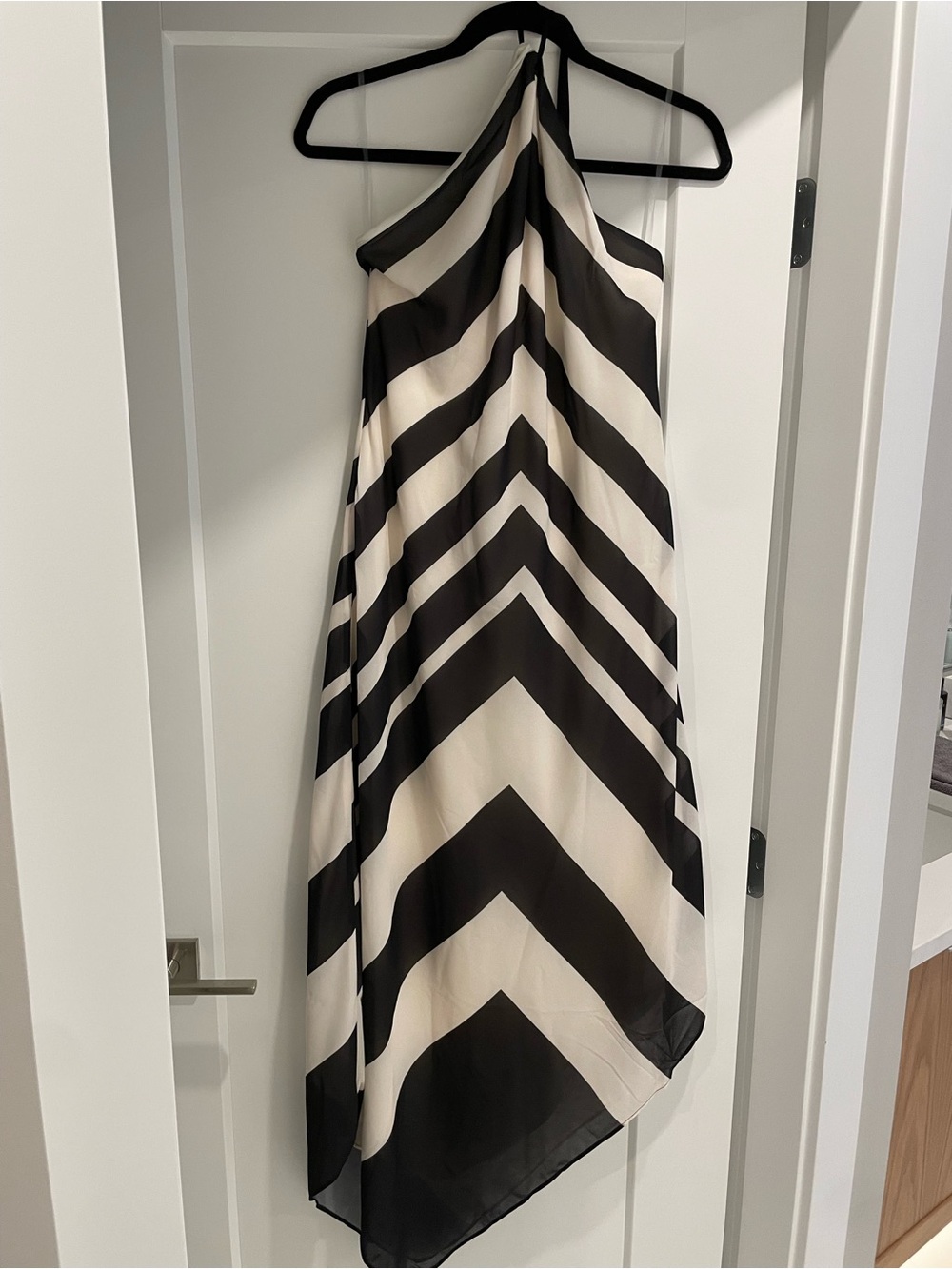 Meshki HOPE Low Back MIDI dress - Picture 4 of 5